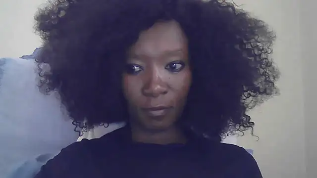 Snapshot of NikkiDickSavage chatting on 02.21.25 NikkiDickSavage online show from 02.21.25