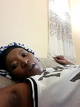 Snapshot of NikkiDickSavage chatting on 02.24.25 NikkiDickSavage online show from 02.24.25