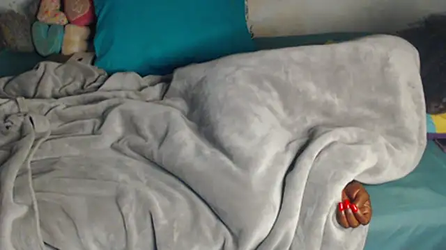 Snapshot of NikkiDickSavage chatting on 03.08.26 NikkiDickSavage online show from 03.08.26