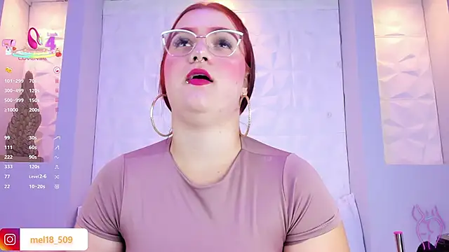 Snapshot of MelanieKlaus chatting on 11.06.25 MelanieKlaus online show from 11.06.25
