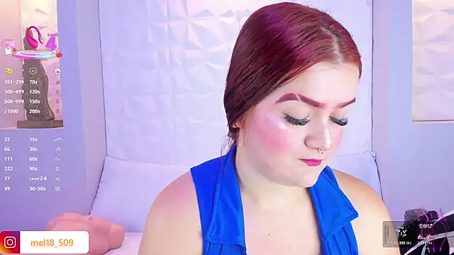 Snapshot of MelanieKlaus chatting on 11.18.25 MelanieKlaus online show from 11.18.25