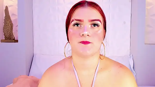 Snapshot of MelanieKlaus chatting on 11.21.25 MelanieKlaus online show from 11.21.25