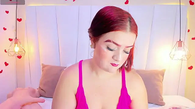 Snapshot of MelanieKlaus chatting on 11.25.25 MelanieKlaus online show from 11.25.25