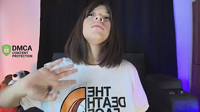 yungelitamor  online show from 02.06.26