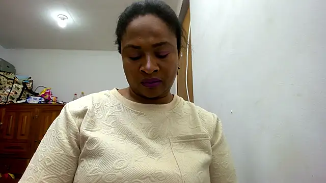 Snapshot of Camila_sandoval_01 chatting on 10.08.25 Camila sandoval 01 online show from 10.08.25