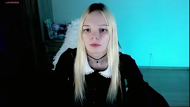 Emily Nyaffee online show from 02.10.25