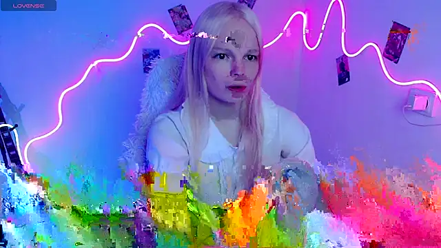 Emily Nyaffee online show from 10.01.25