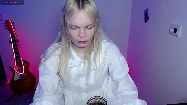 Emily Nyaffee online show from 03.07.26