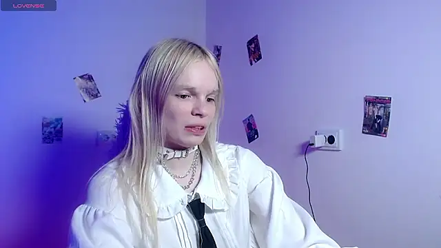 Emily Nyaffee online show from 03.12.26