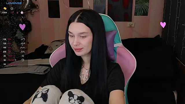 Amanda Tender online show from 02.04.25