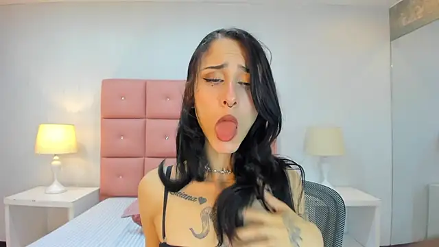 lhiamfit online show from 12.17.24