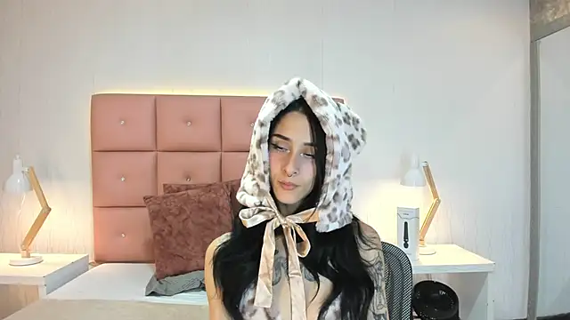 lhiamfit online show from 11.26.25