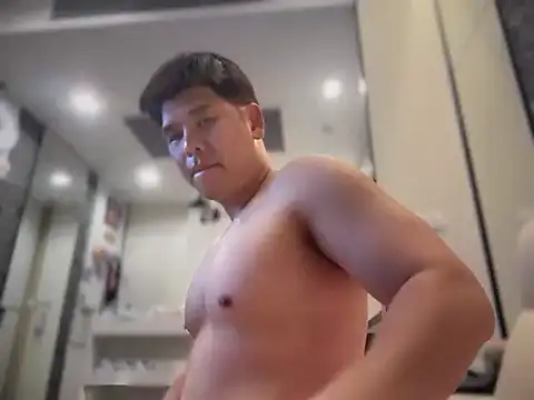 Snapshot of asianBtm11 chatting on 04.13.26 asianBtm11 online show from 04.13.26