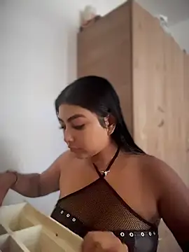 NatashaBrown12 online show from 04.23.26