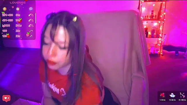 PetiteAngel666 online show from 12.21.25