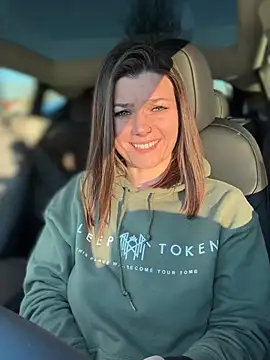 LadyLena1 online show from 01.27.25