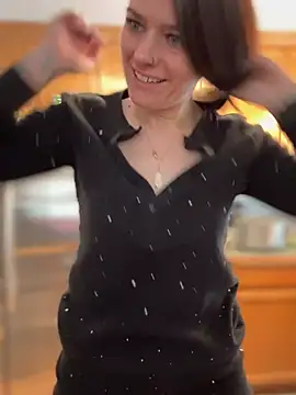 LadyLena1 online show from 02.13.25