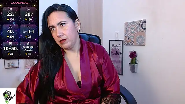 Snapshot of amalia_brunette chatting on 02.05.25 amalia brunette online show from 02.05.25