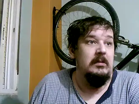 Snapshot of porkorossy chatting on 01.31.25 porkorossy online show from 01.31.25
