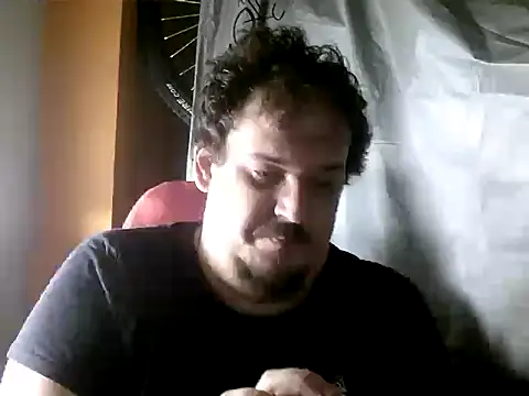 Snapshot of porkorossy chatting on 09.14.25 porkorossy online show from 09.14.25