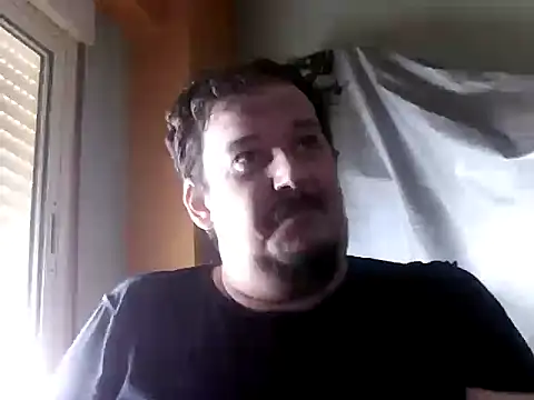 Snapshot of porkorossy chatting on 09.15.25 porkorossy online show from 09.15.25