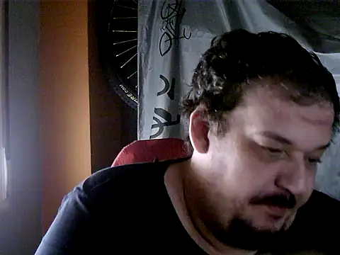 Snapshot of porkorossy chatting on 09.21.25 porkorossy online show from 09.21.25