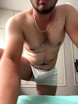 Snapshot of Soylu95 chatting on 11.18.25 Soylu95 online show from 11.18.25