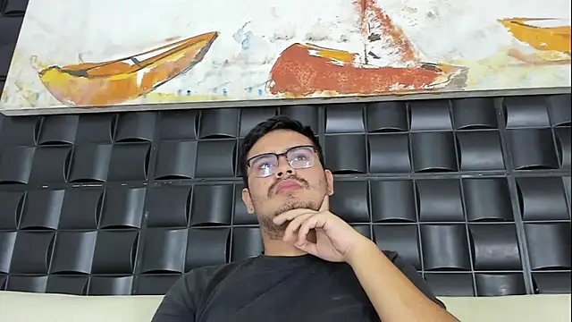 Snapshot of willy_colombia chatting on 01.21.25 willy colombia online show from 01.21.25