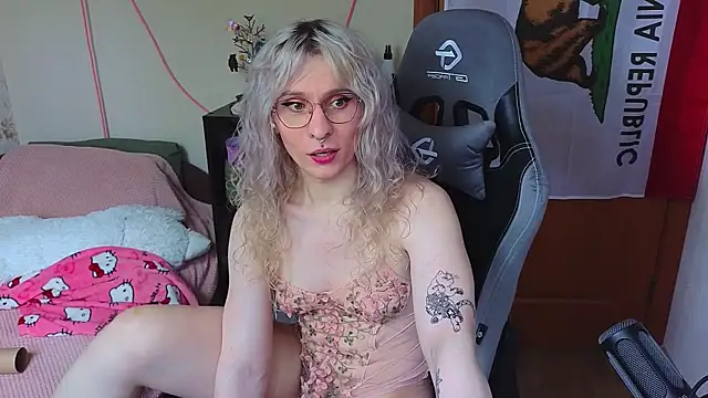 Lori Myaf online show from 05.18.26