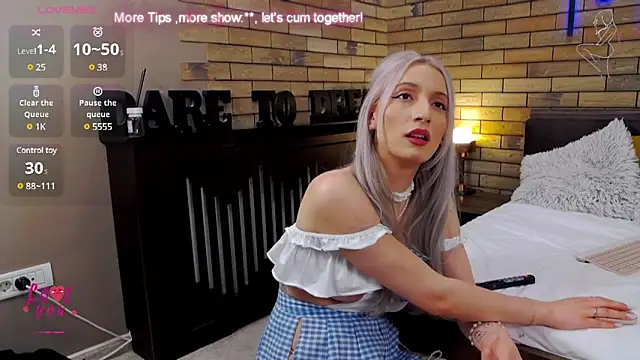 Ella Charm online show from 01.25.25