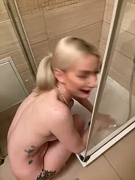 Ella Charm online show from 02.11.25