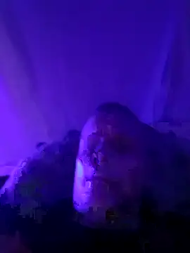 Snapshot of Flyingbrian69 chatting on 11.08.25 Flyingbrian69 online show from 11.08.25