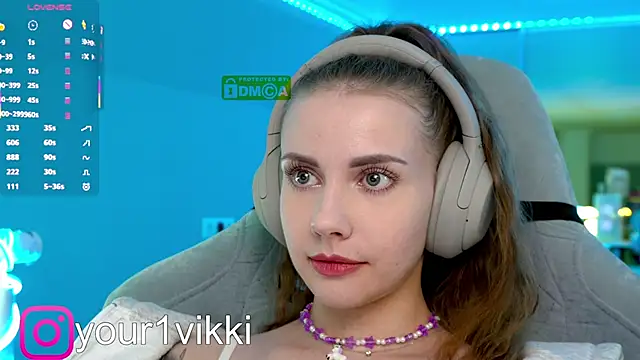 Snapshot of Vikki_Cheese chatting on 02.08.25 Vikki Cheese online show from 02.08.25