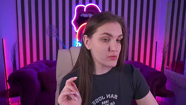 EmmyCharmm online show from 04.23.26