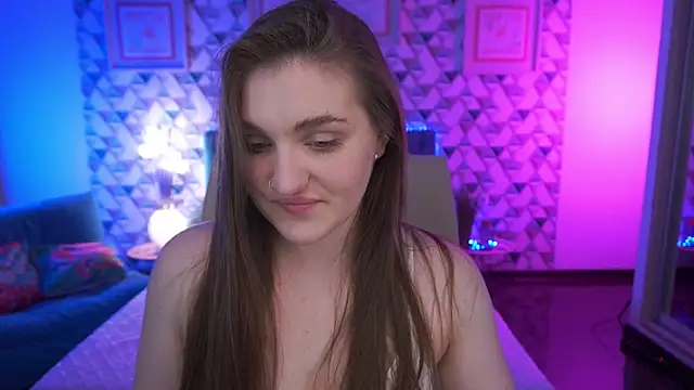 EmmyCharmm online show from 05.04.26