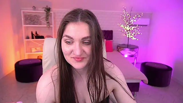EmmyCharmm online show from 05.18.26