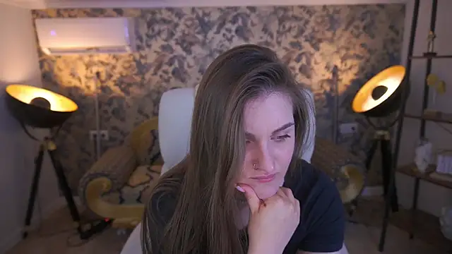 EmmyCharmm online show from 08.02.26