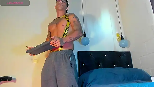 FuckHardlove online show from 12.24.24