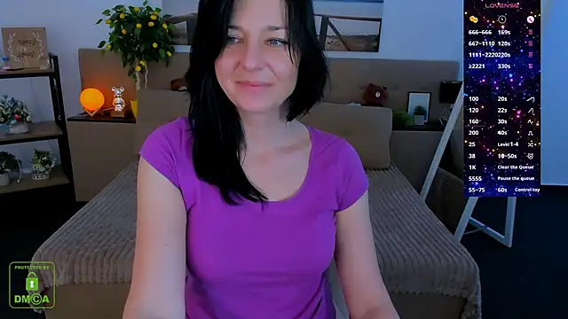 Snapshot of _Kelly__ chatting on 02.10.25  Kelly   online show from 02.10.25