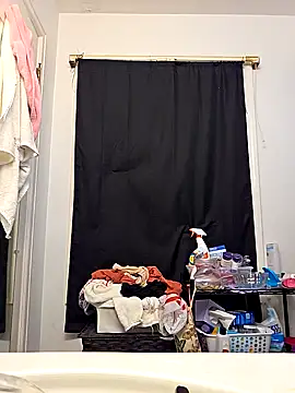 Snapshot of virgieblanca chatting on 10.14.25 virgieblanca online show from 10.14.25