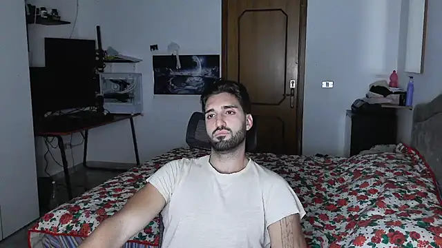 Snapshot of Alexox02 chatting on 10.29.25 Alexox02 online show from 10.29.25