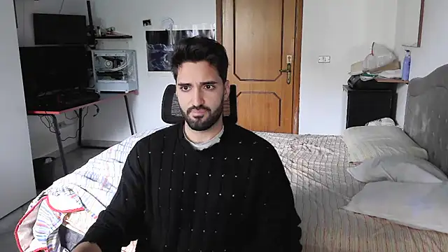 Snapshot of Alexox02 chatting on 11.26.25 Alexox02 online show from 11.26.25