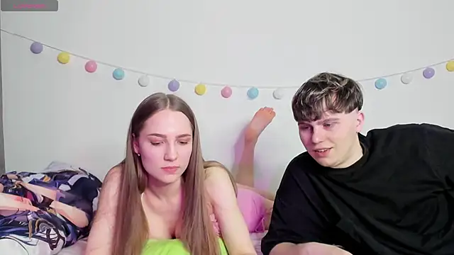 Emily and Ilumi online show from 01.04.25