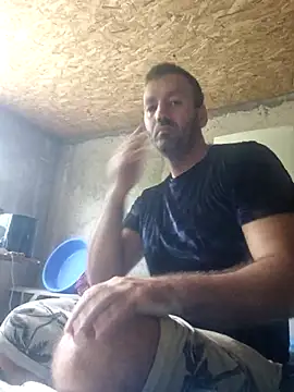 Snapshot of florin421 chatting on 06.01.26 florin421 online show from 06.01.26