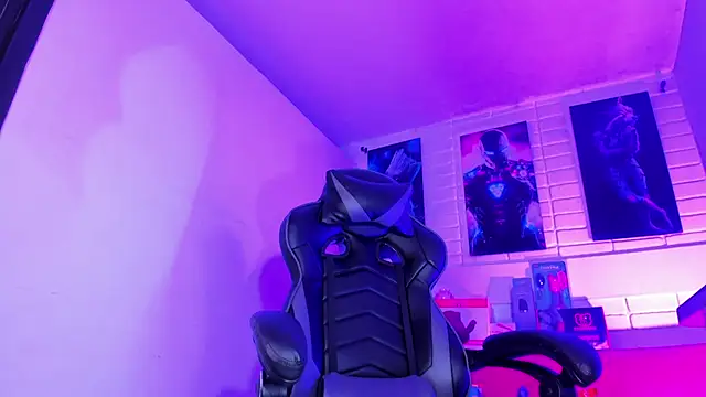 Alahia Rodriguez online show from 02.20.25