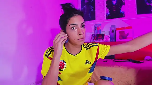 Alahia Rodriguez online show from 03.20.25