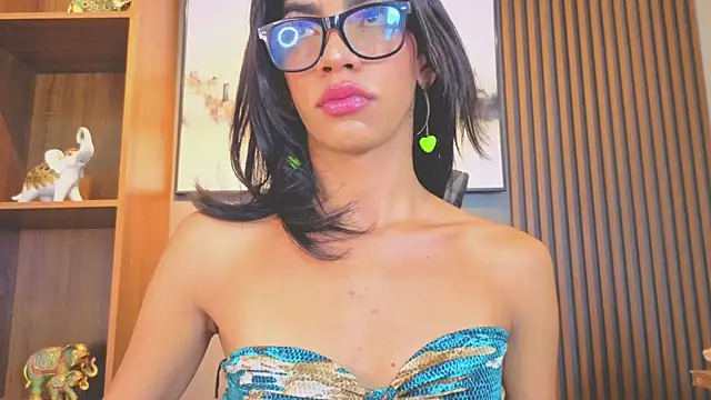 Snapshot of Alahia_Rodriguez chatting on 07.24.26 Alahia Rodriguez online show from 07.24.26