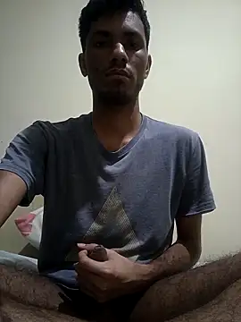 Snapshot of Luis_Gonzalez777 chatting on 02.02.26 Luis Gonzalez777 online show from 02.02.26