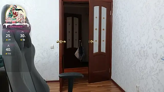 Nelly Fischer online show from 12.22.24