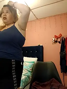 EllisW8 online show from 02.26.25